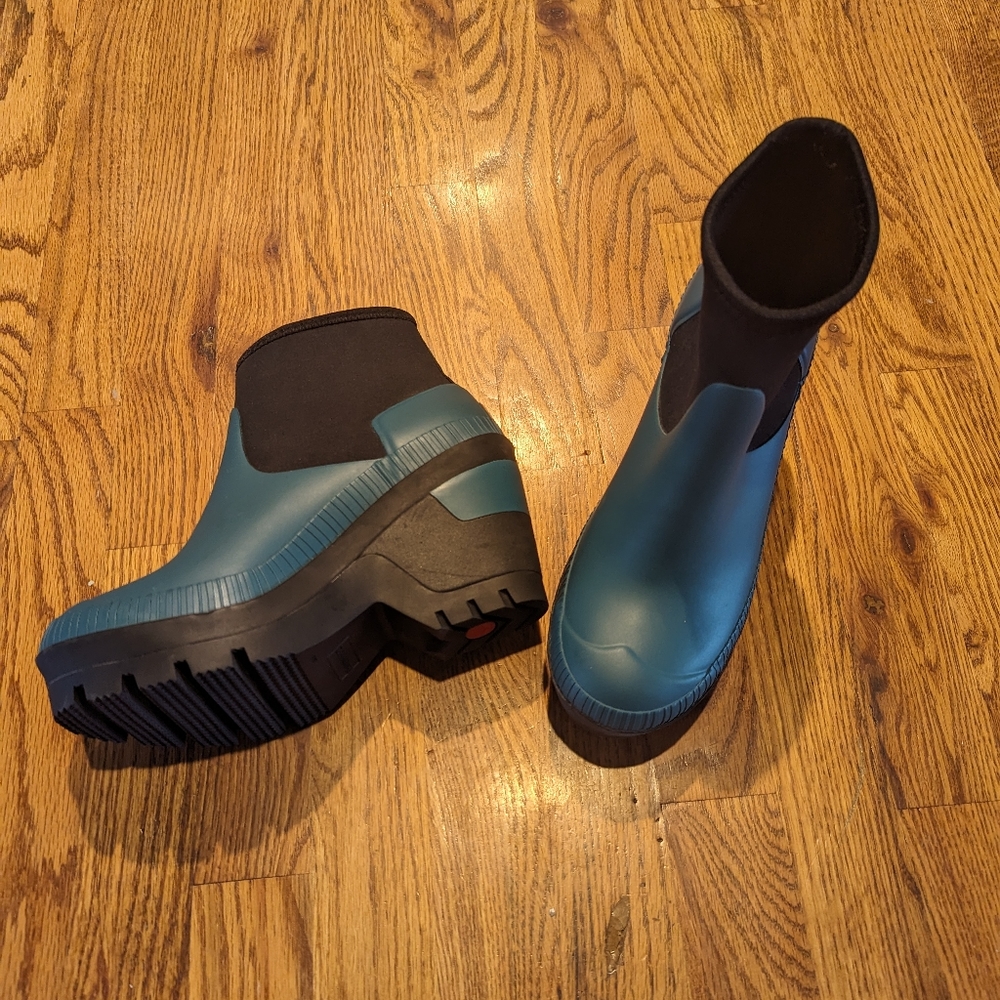 Hunter Wedge Boots